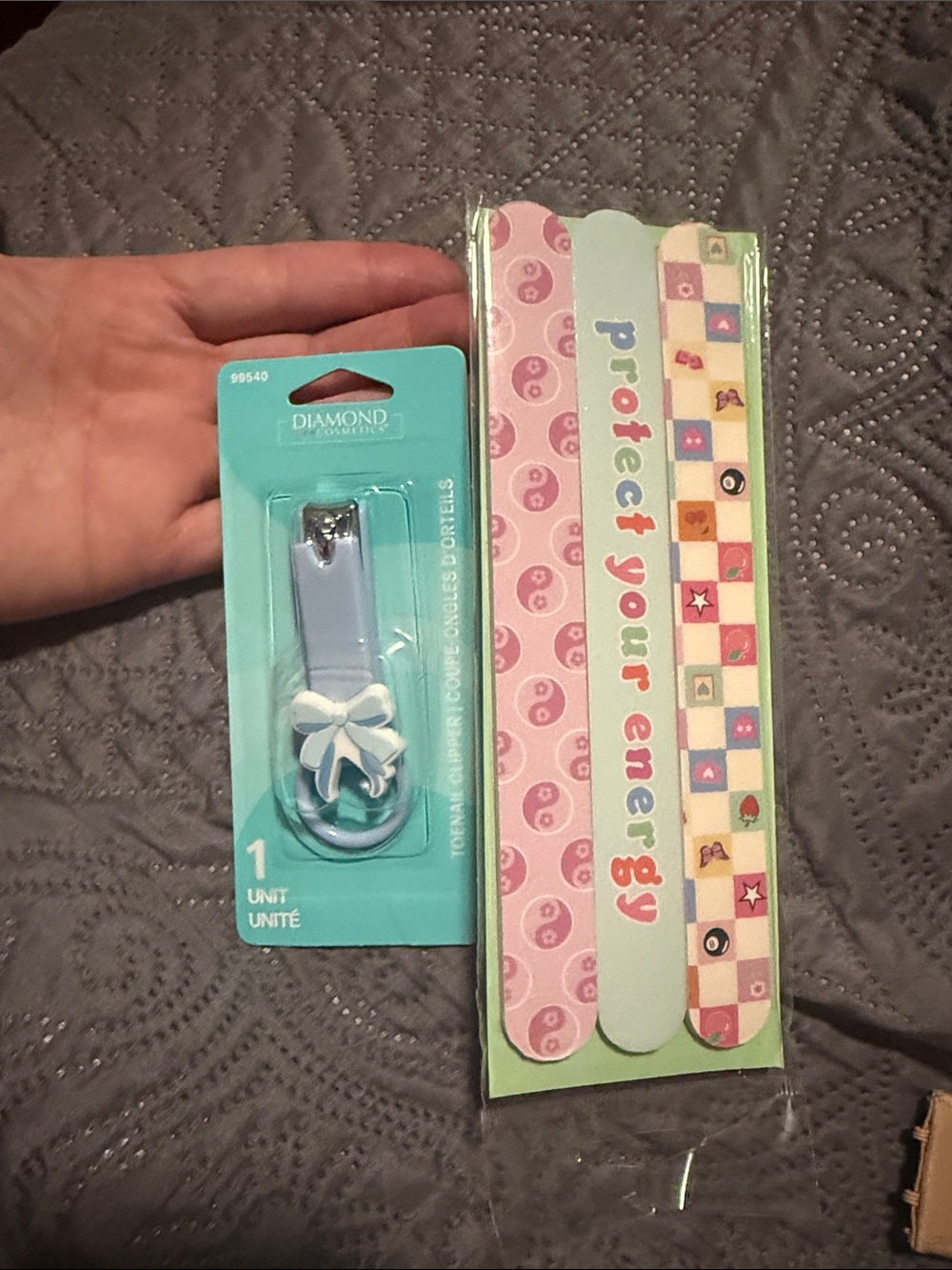 Diamond Cosmetics Blue Nail Clipper with White Bow Accent